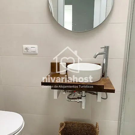 Bellavista With Private Pool, By Nivariahost Villa *