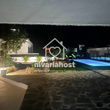 Bellavista With Private Pool, By Nivariahost Villa